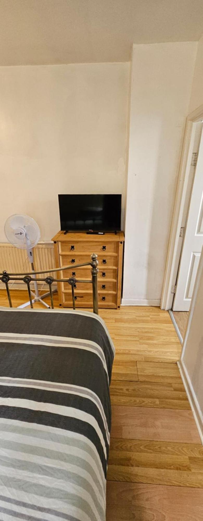 No Frills & Nothing Fancy 1 Bed Centre